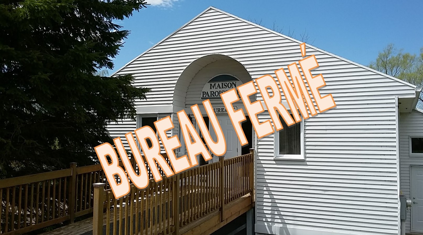 bUREAU FERMÉ