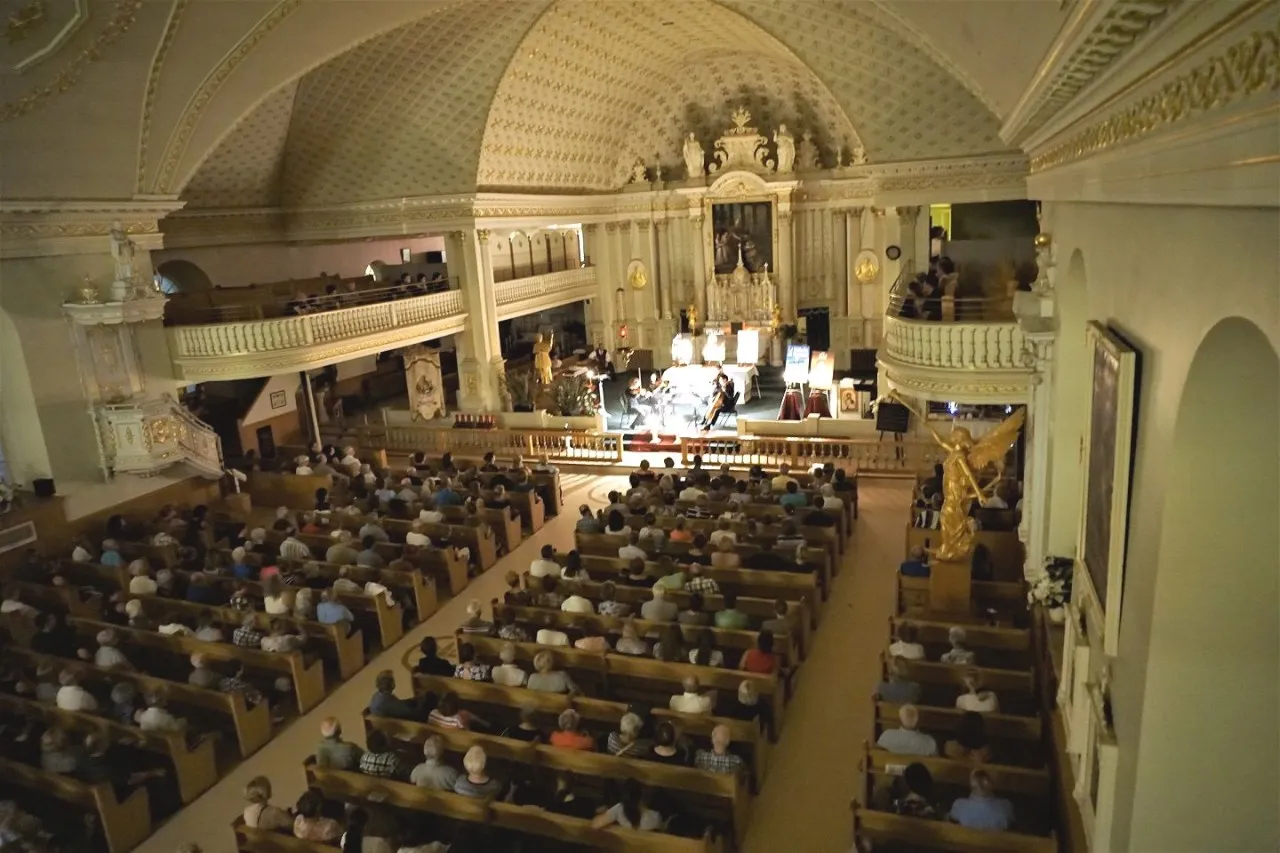 cq5dam.web.1280.1280